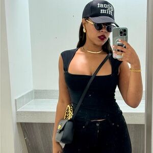 Meet your Posher, Naidery